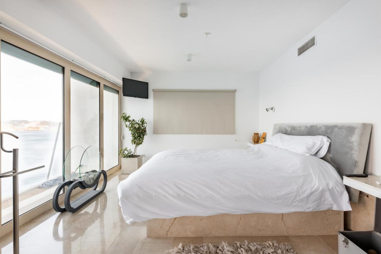 Exclusive Seafront Villa,Private Pool,Gym,Bbq エル・トロ エクステリア 写真