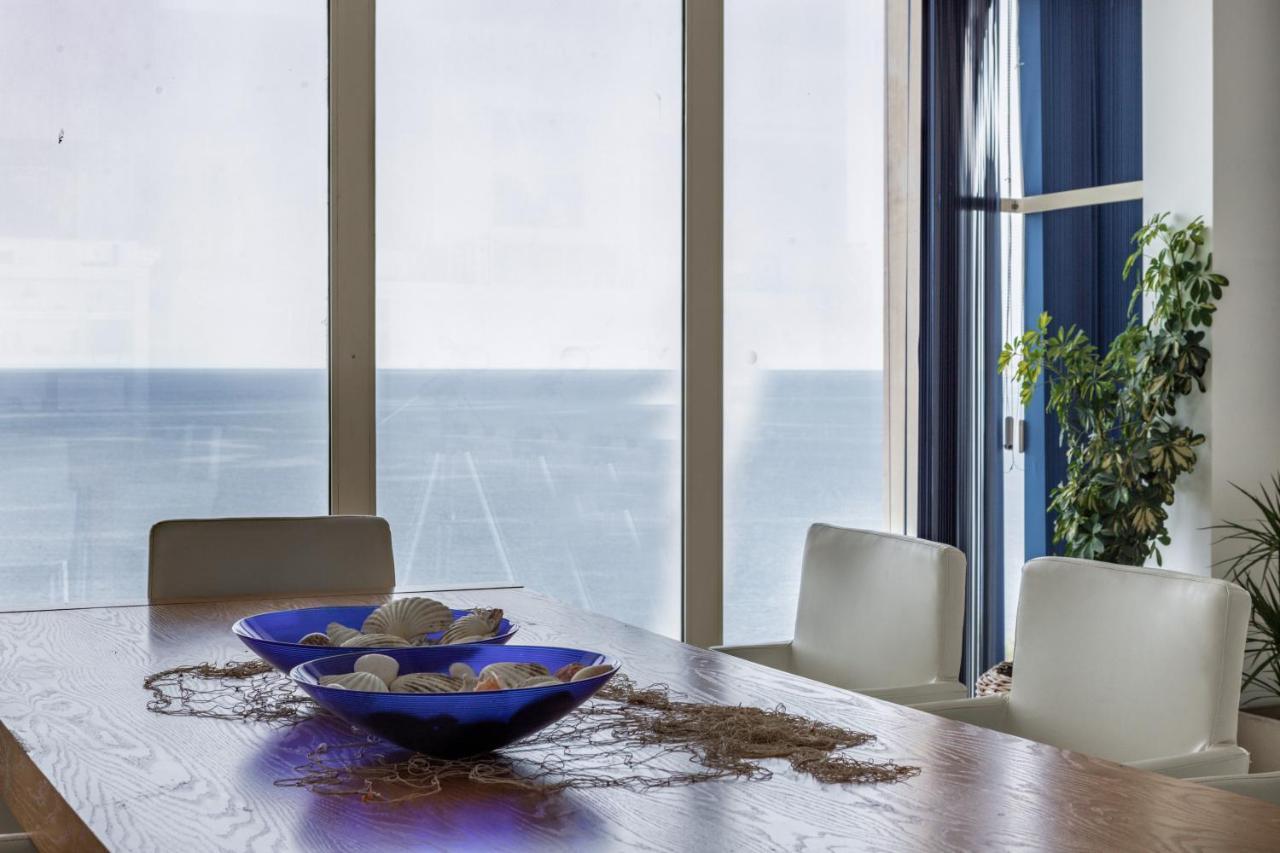 Exclusive Seafront Villa,Private Pool,Gym,Bbq エル・トロ エクステリア 写真