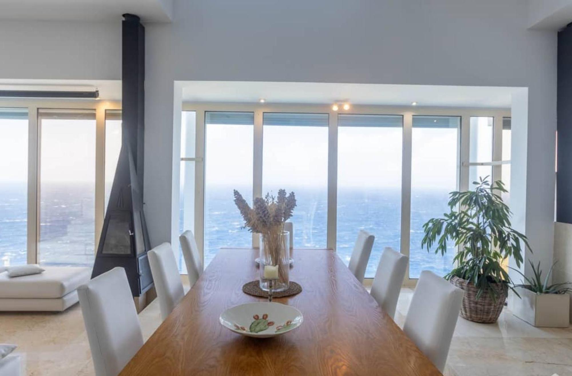 Exclusive Seafront Villa,Private Pool,Gym,Bbq エル・トロ エクステリア 写真