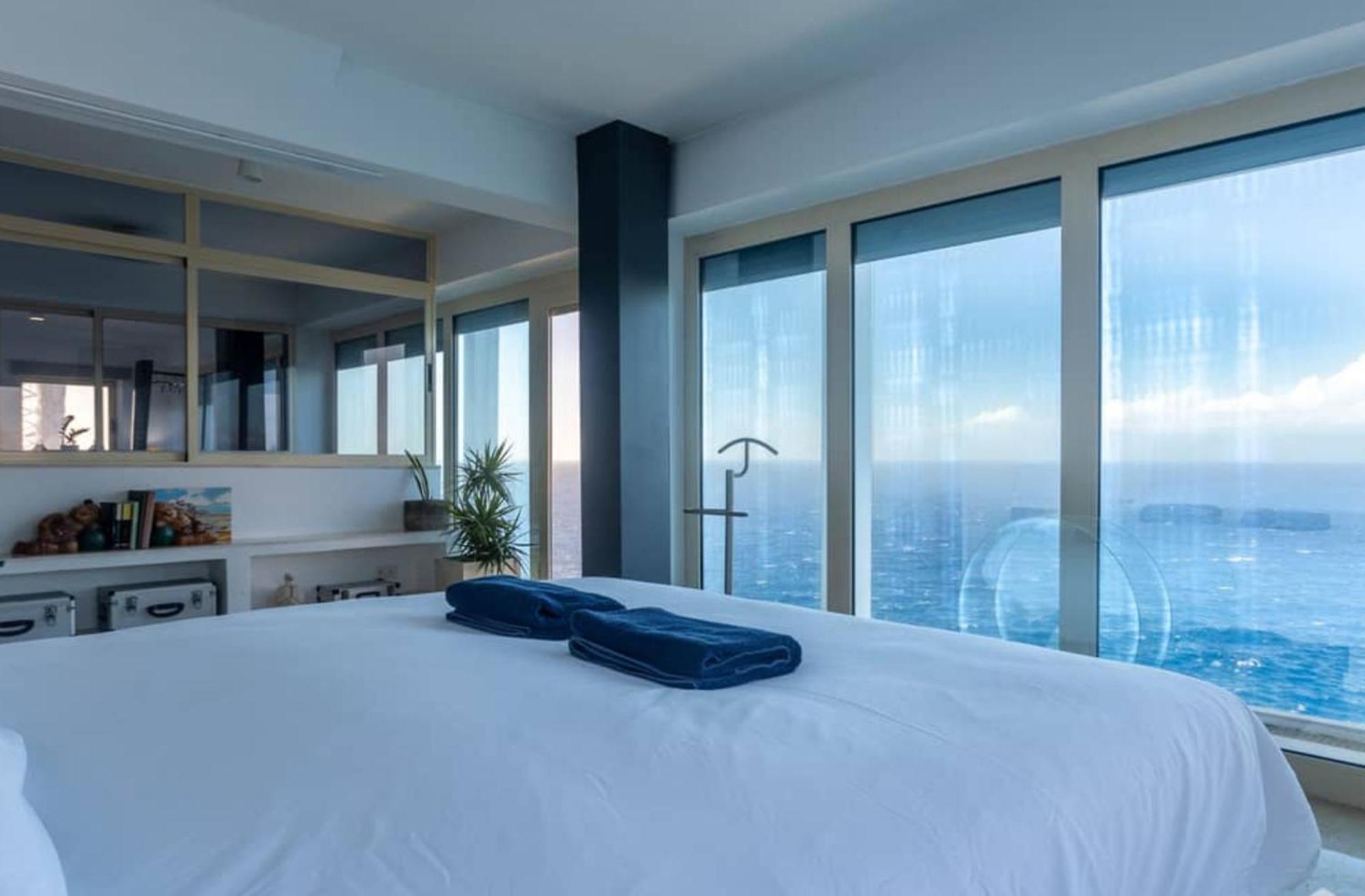 Exclusive Seafront Villa,Private Pool,Gym,Bbq エル・トロ エクステリア 写真